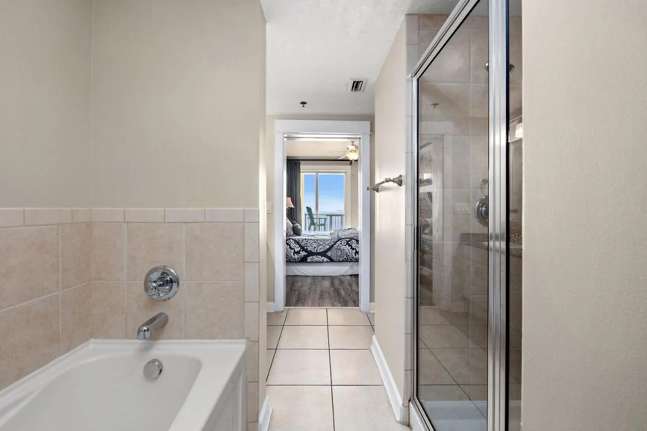 Come See Why This Is The Best Condo At Grand Panama! Rooftop Pool+Tiki Bar Panama City Beach Holiday home