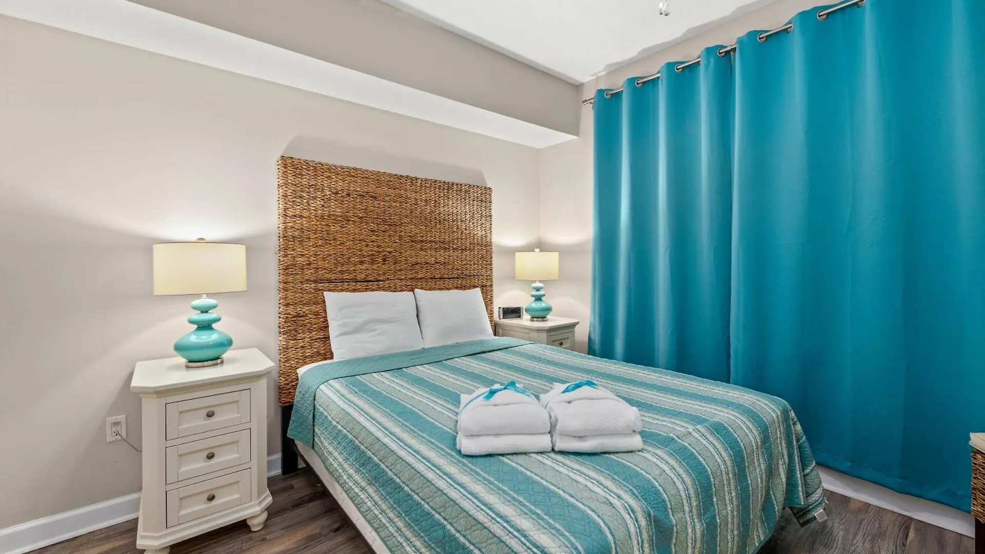 Come See Why This Is The Best Condo At Grand Panama! Rooftop Pool+Tiki Bar Panama City Beach 0*,  United States